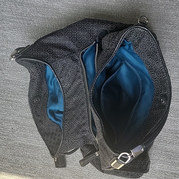 Coach purse - Picture 5 of 8